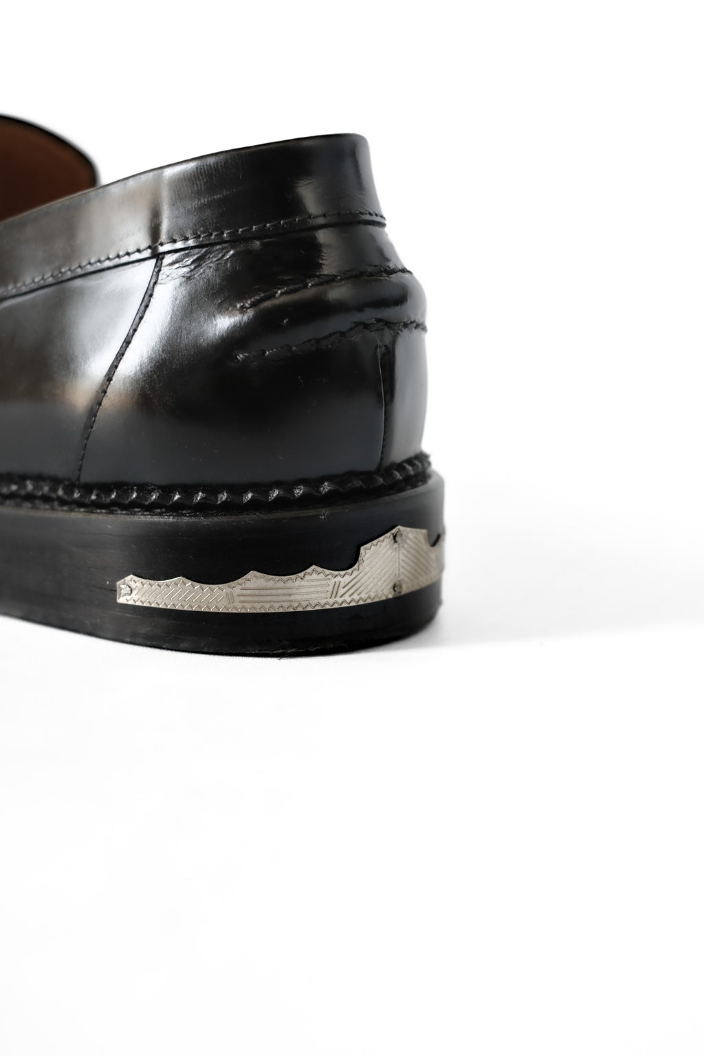 TOGA VIRILIS LOGO ENGRAVED LEATHER LOAFER