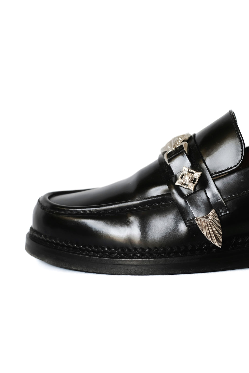 TOGA VIRILIS LOGO ENGRAVED LEATHER LOAFER