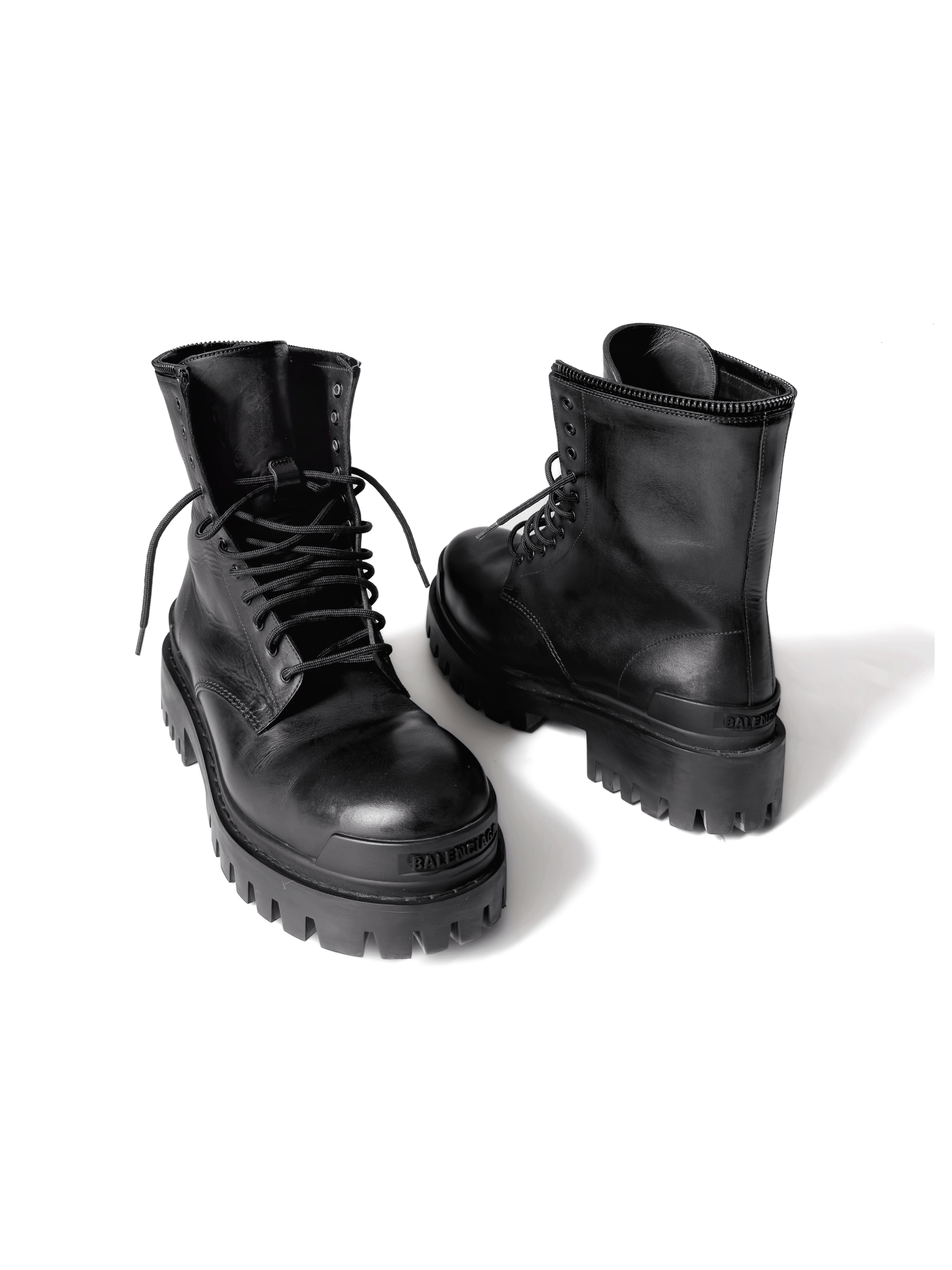 BALENCIAGA STRIKE ZIPPER BOOTS 2022